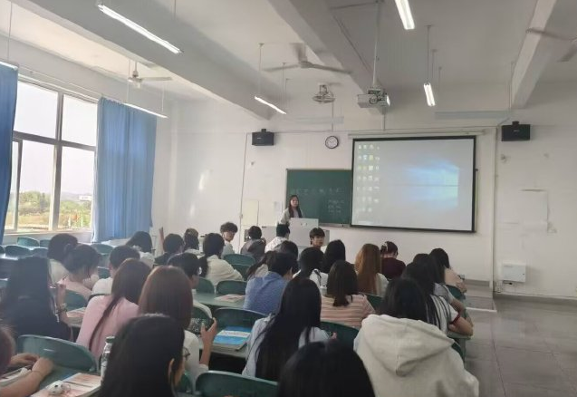 载体和资源的建造与开放为中小学科普和校外科学教育提供物质基础